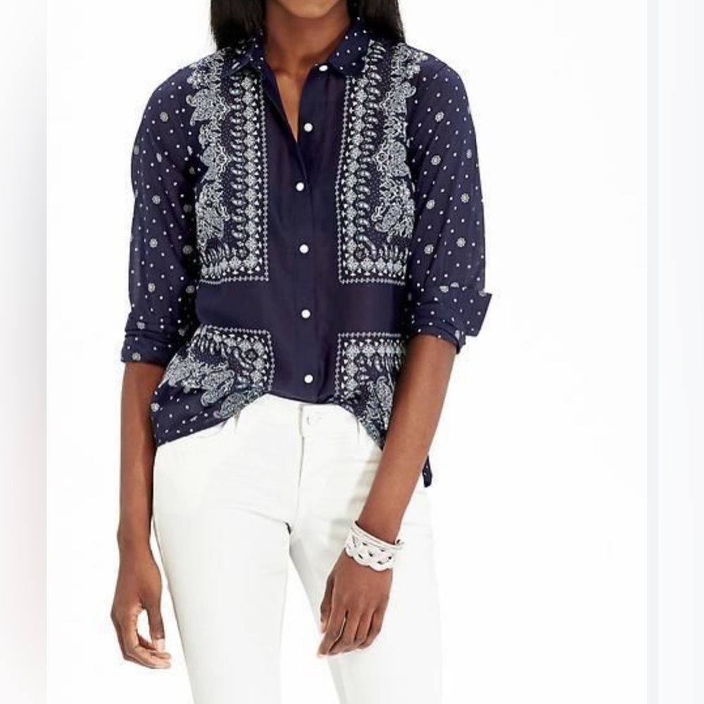 Old Navy Button Up Shirt Women's L Large Blue White Paisley Floral Long Sleeves